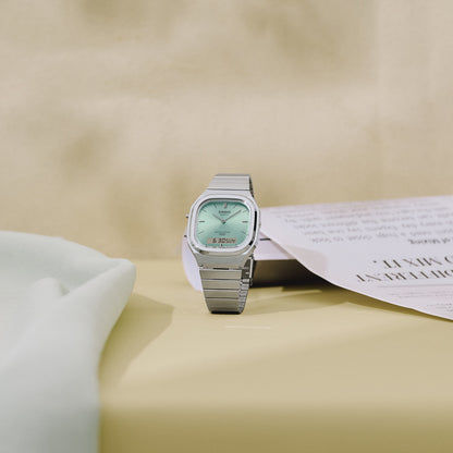 Casio Vintage AQ-240E-2AEF Armbanduhr Hellblau • Analog-Digital • Retro-modern, Bild 3