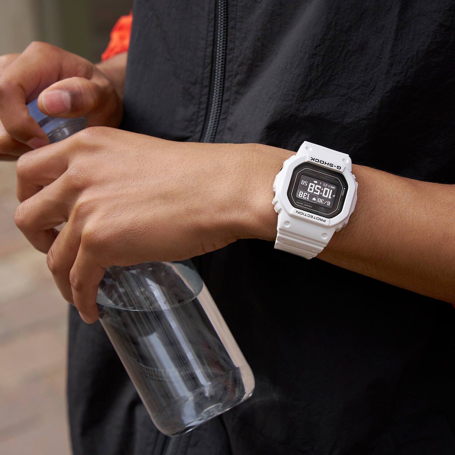 Casio G-Shock DW-H5600-7ER Herrenuhr • Herzfrequenzmesser • Solarantrieb, Bild 5