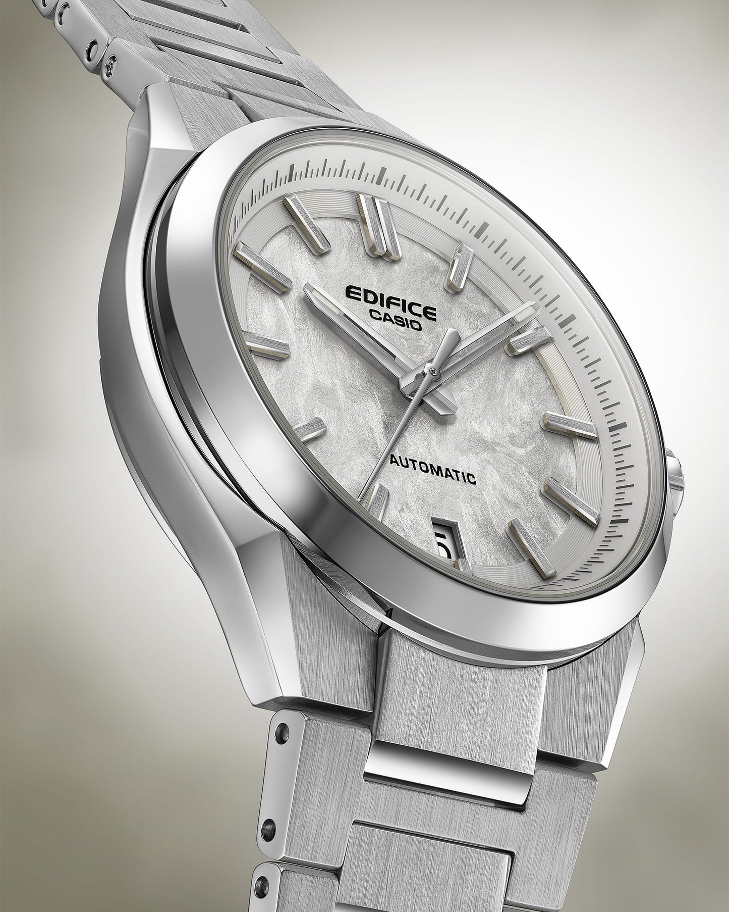 Casio Edifice EFK-100D-7AER Herrenuhr • Automatikwerk mit Saphirglas • Durchsichtiger Gehäuseboden, Bild 3