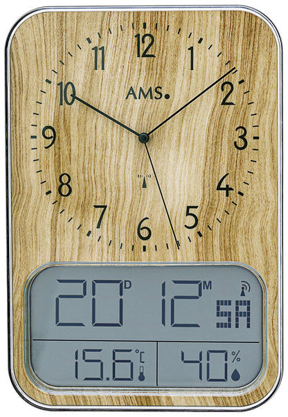 Wanduhr mit Holzoptik, Analogzeigern und digitalem Display für Temperatur und Feuchte