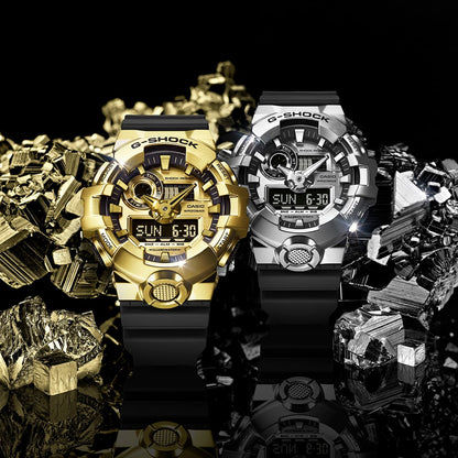 Casio GM-700G-9AER G-Shock Classic Herrenuhr Schwarz-Gold • Edelstahlgehäuse mit Goldionenbeschichtung •