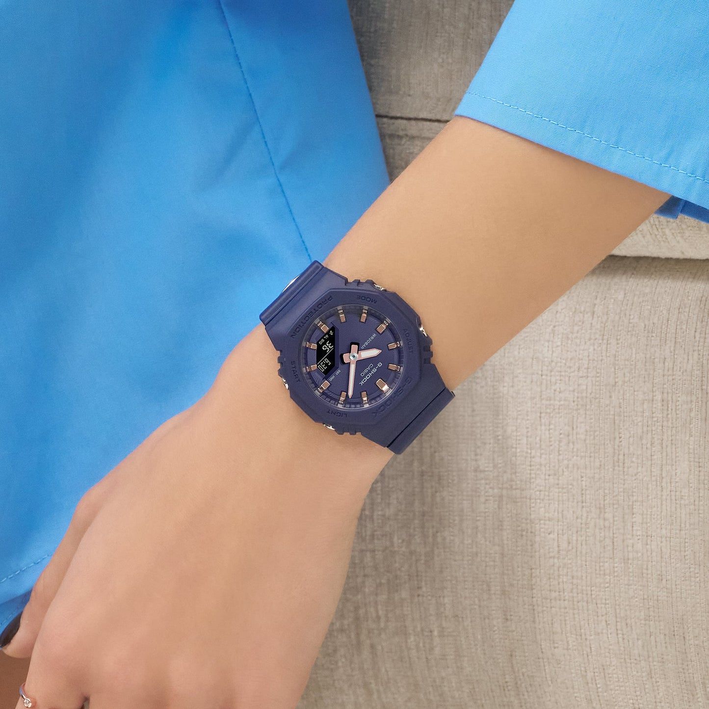 Casio GMA-P2100M-2AER G-Shock Classic Ana-Digi Damenuhr Navy • Biobasiertes Resin • 20 bar wasserdicht, Bild 3
