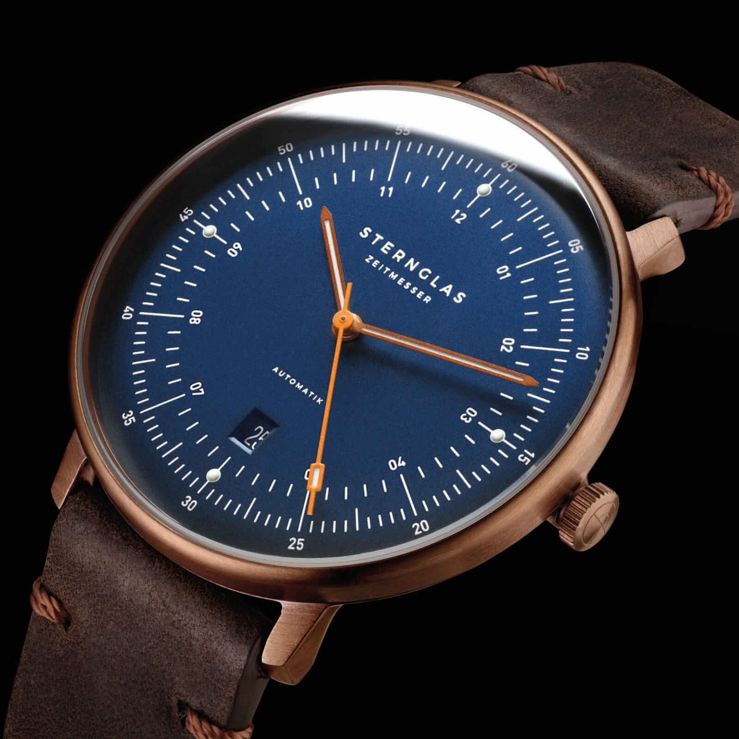 Alt text: Bronzo blu HH A Galerie 1