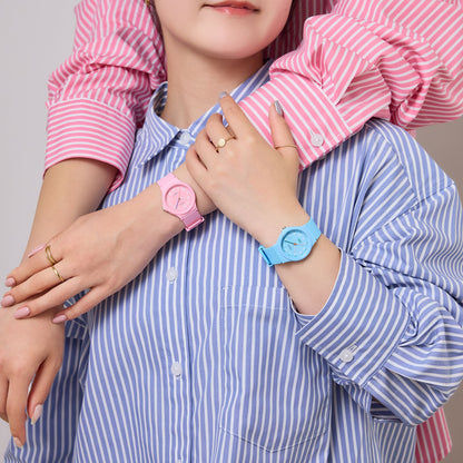 Casio LQ-24B-2BEF Timeless Collection Kinder Armbanduhr Hellblau • Bio-Kunstharz-Armband • Leicht &amp; leicht ablesbar