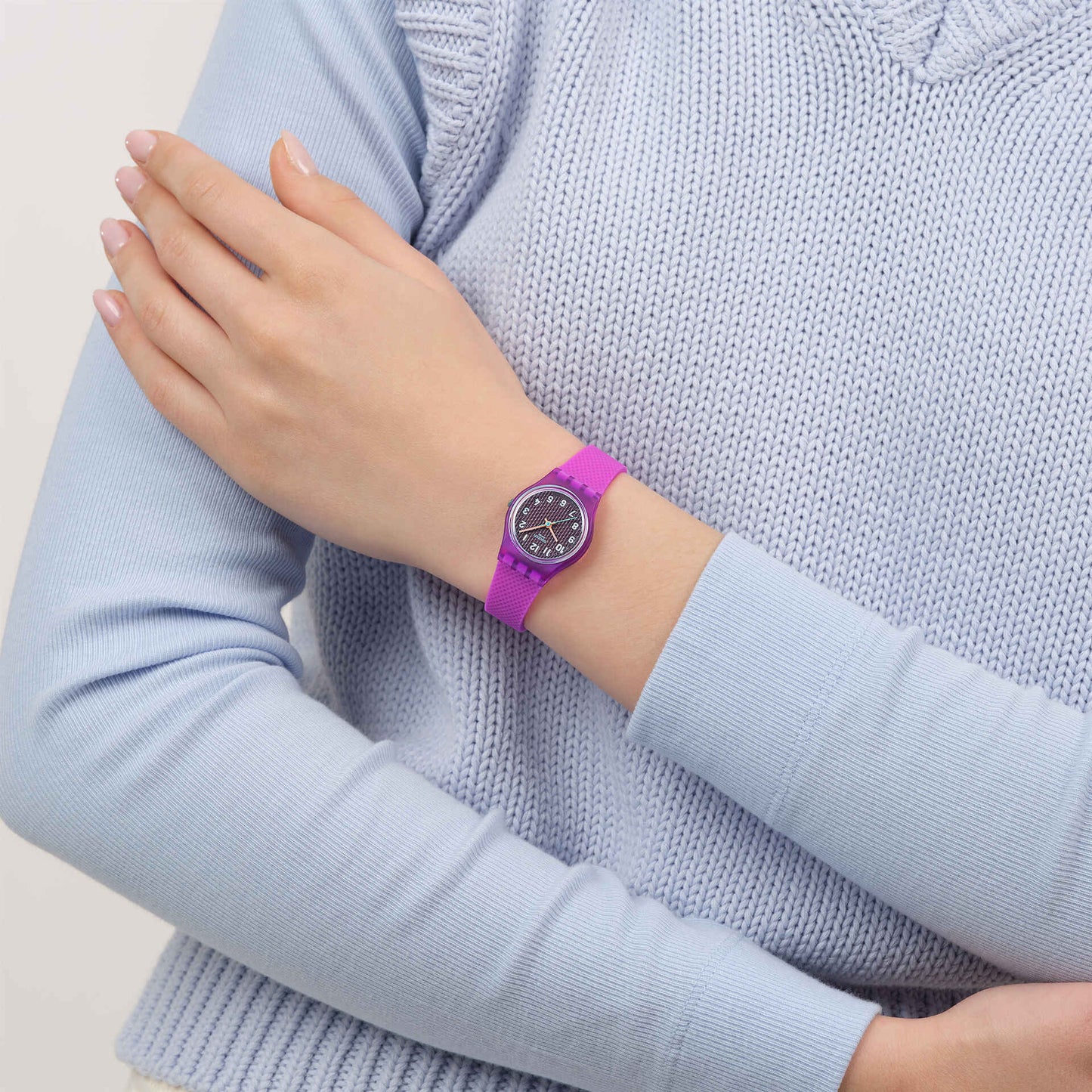 Swatch Magenta Weave LV122 Damen Armbanduhr Lila • Leuchtzeiger • Texturiertes Armband, Bild 2