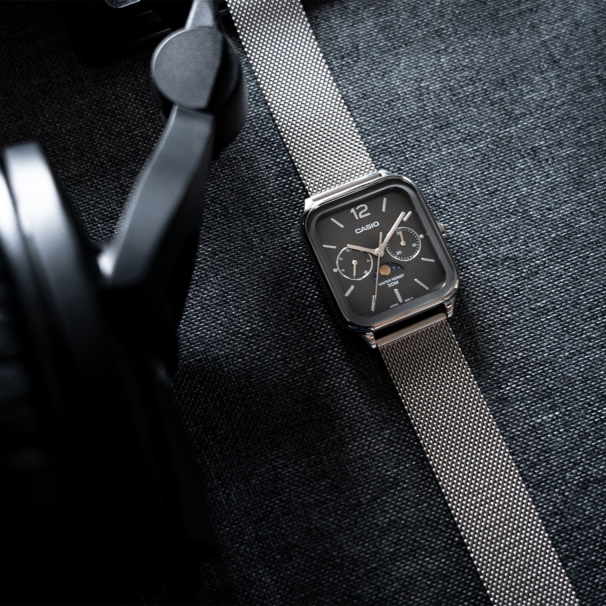 Casio MTP-M305M-8AVER Timeless Collection Herrenuhr Silber • Mondphase • Mineralglas, Bild 4