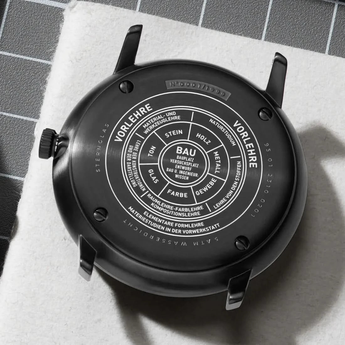 Orologio da uomo Sternglas Naos Edition Bauhaus III S01-NAB15-EB09 • Design Bauhaus • Vetro zaffiro
