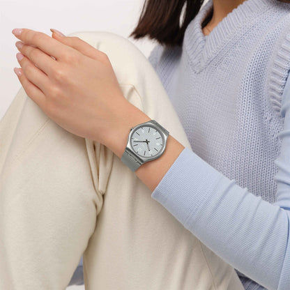 Swatch New Skin Irony SS07S152M Getting meshy Armbanduhr Silber • Leuchtende Zeiger • Mesh-Armband, Bild 5