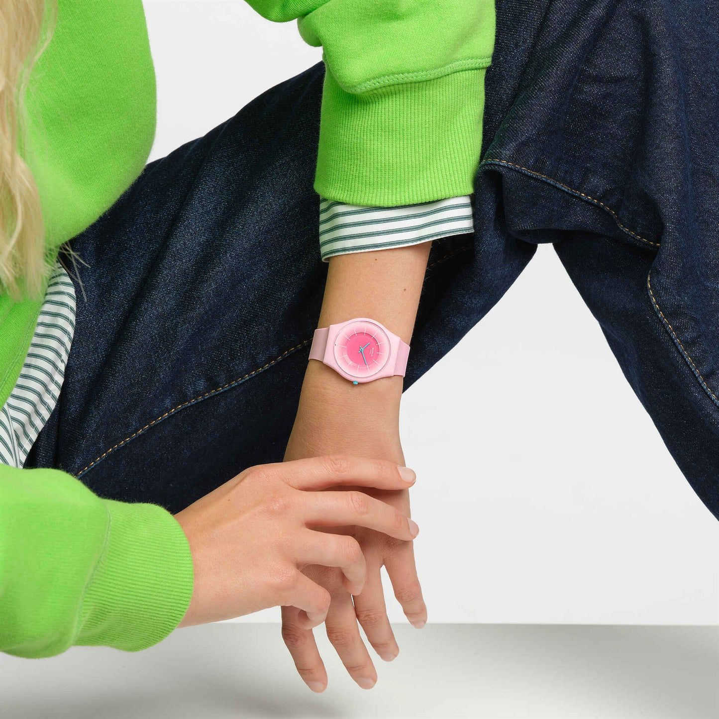 Swatch Skin SS08P110 Radiantly Pink Damenuhr Rosa • Ultra-Slim • Farbverlauf-Zifferblatt, Bild 2