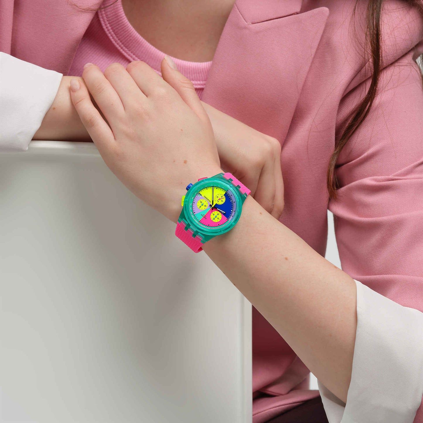 Swatch Neon Flash Arrow SUSG408 Herrenuhr Mehrfarbig • Chronograph mit Tachymeter • Leuchtende Zeiger, Bild 6