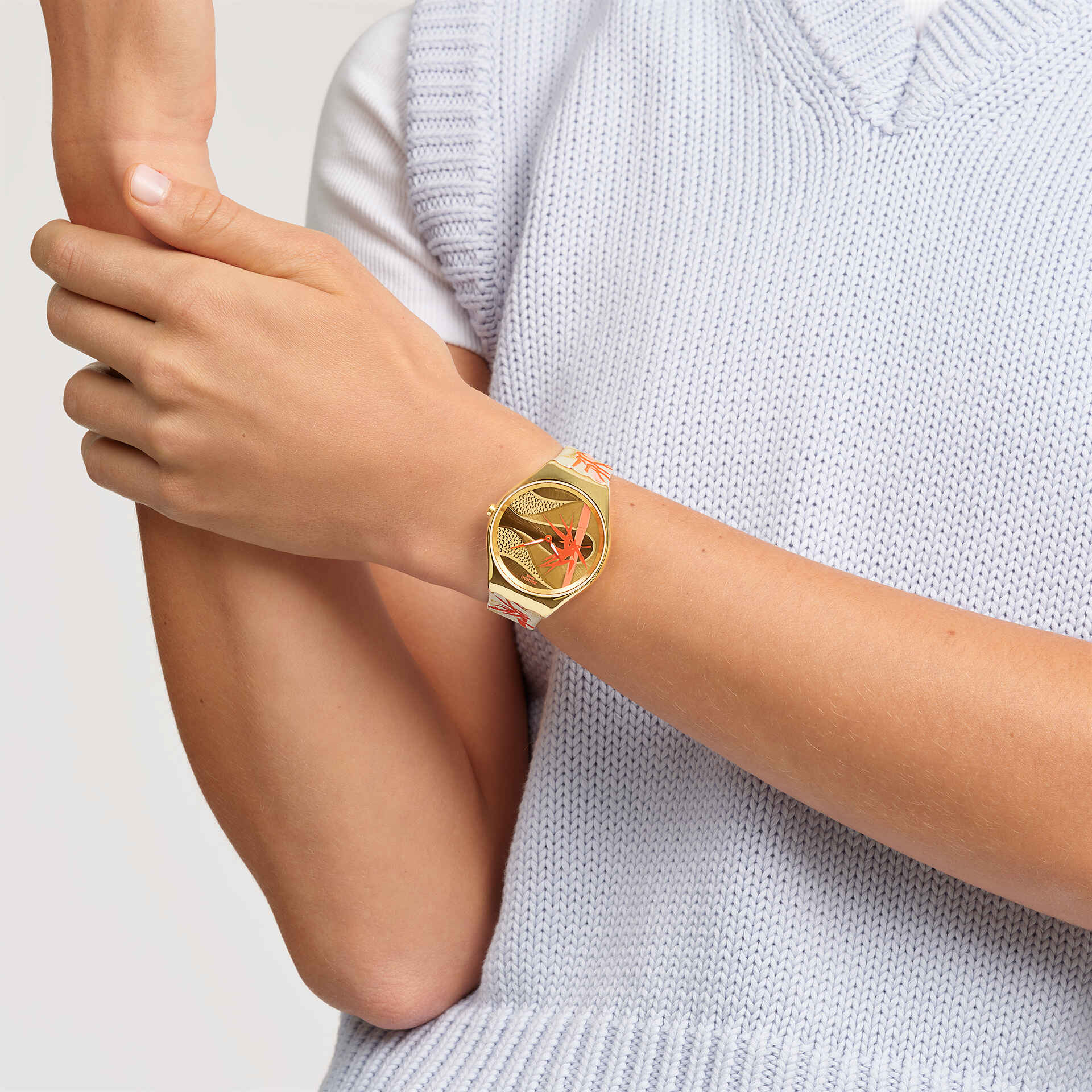 Swatch Skin Irony SYXZ105 Armbanduhr Goldfarben • Hauchdünnes Quarzwerk • Leuchtzeigerwerk, Bild 2