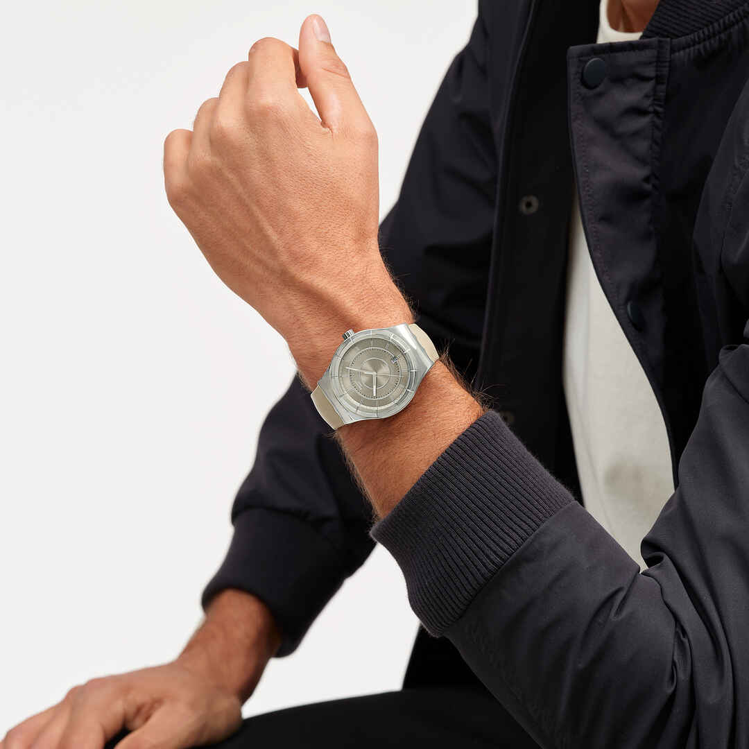 Swatch Sistem51 Irony YIS434 Armbanduhr Taupe • Automatikwerk mit 90 h Gangreserve • Datum bei 6 Uhr, Bild 8