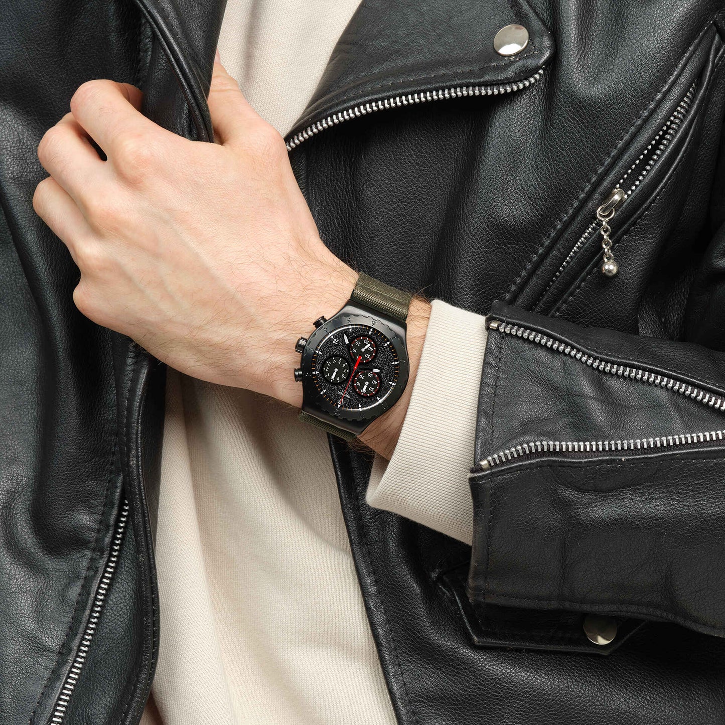 Swatch Irony Chrono New YVB416 Herren Armbanduhr Khaki • Chronograph • Leuchtzeiger und Leuchtindizes, Bild 2