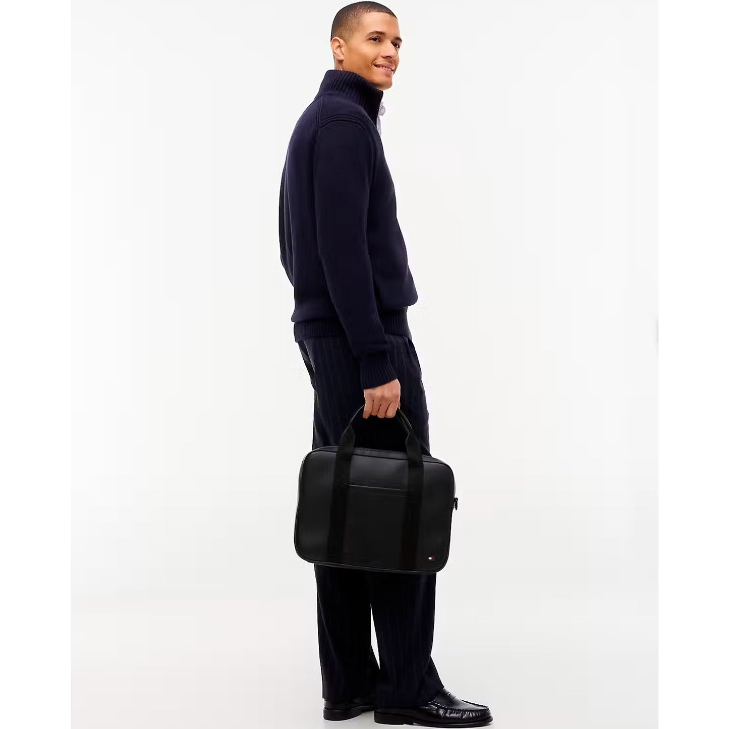 Tommy Hilfiger TH Foundation AM0AM14727BDS Laptop-Tasche Schwarz • Abnehmbarer Schulterriemen • Gepolstertes Laptop-Fach