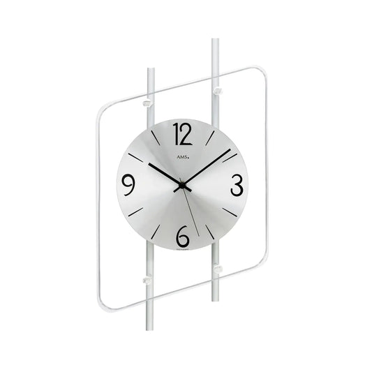 Wanduhr mit silbernem Aluminium-Zifferblatt, transparentem Rahmen und Funkwerk