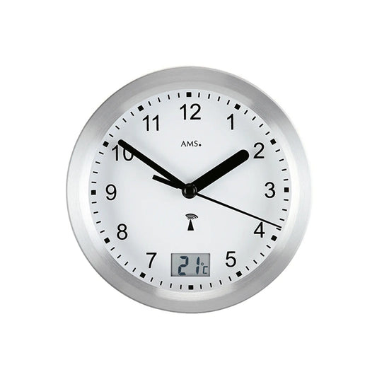 Runde Wanduhr in Silber mit weißem Zifferblatt, schwarzen Zeigern und Digitalanzeige 21