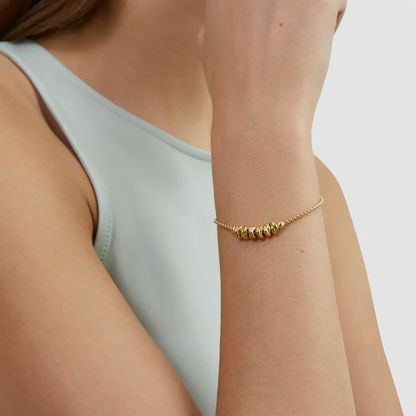 Bracciale da donna, design elegante con ciondolo a nodo - s.Oliver Modello: SOJ-0098-B-20