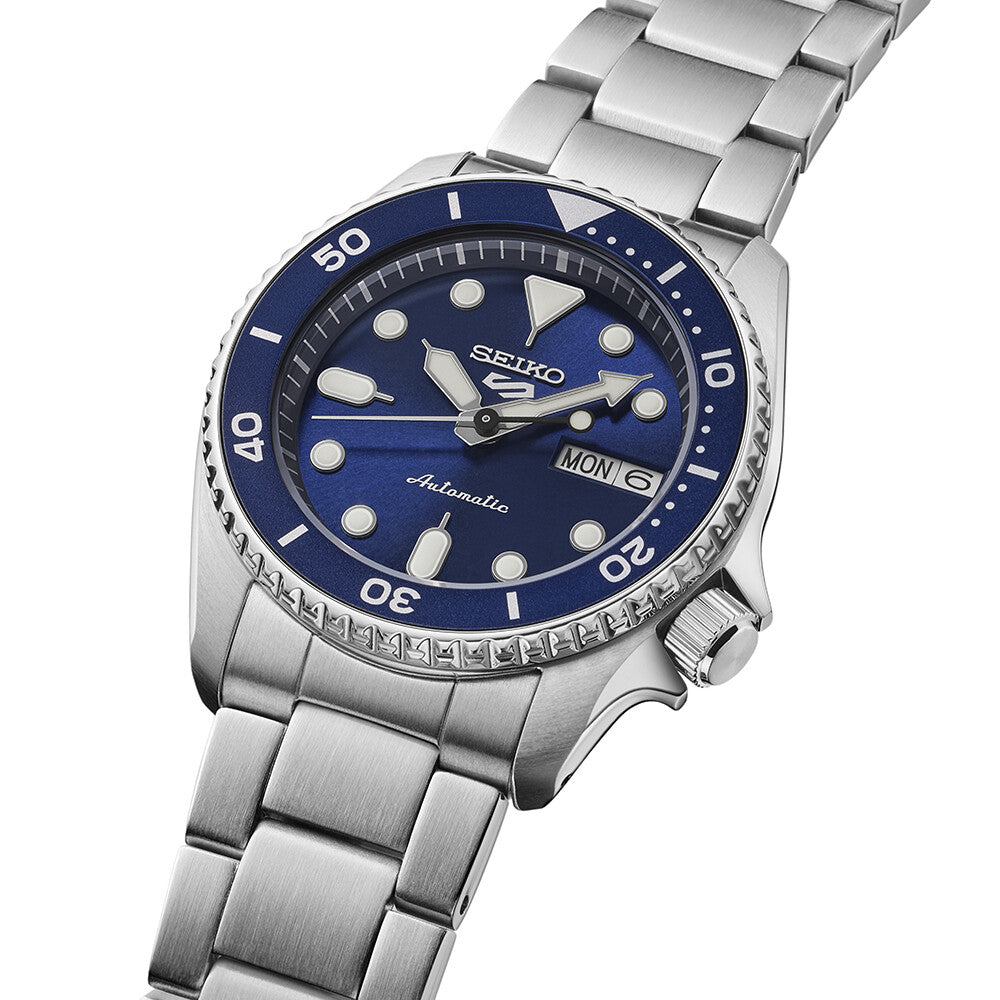 Seiko 5 Sports SKX SRPK33 Herrenuhr Blau • Automatikwerk 4R36 • Lumibrite-Leuchtmasse, Bild 2