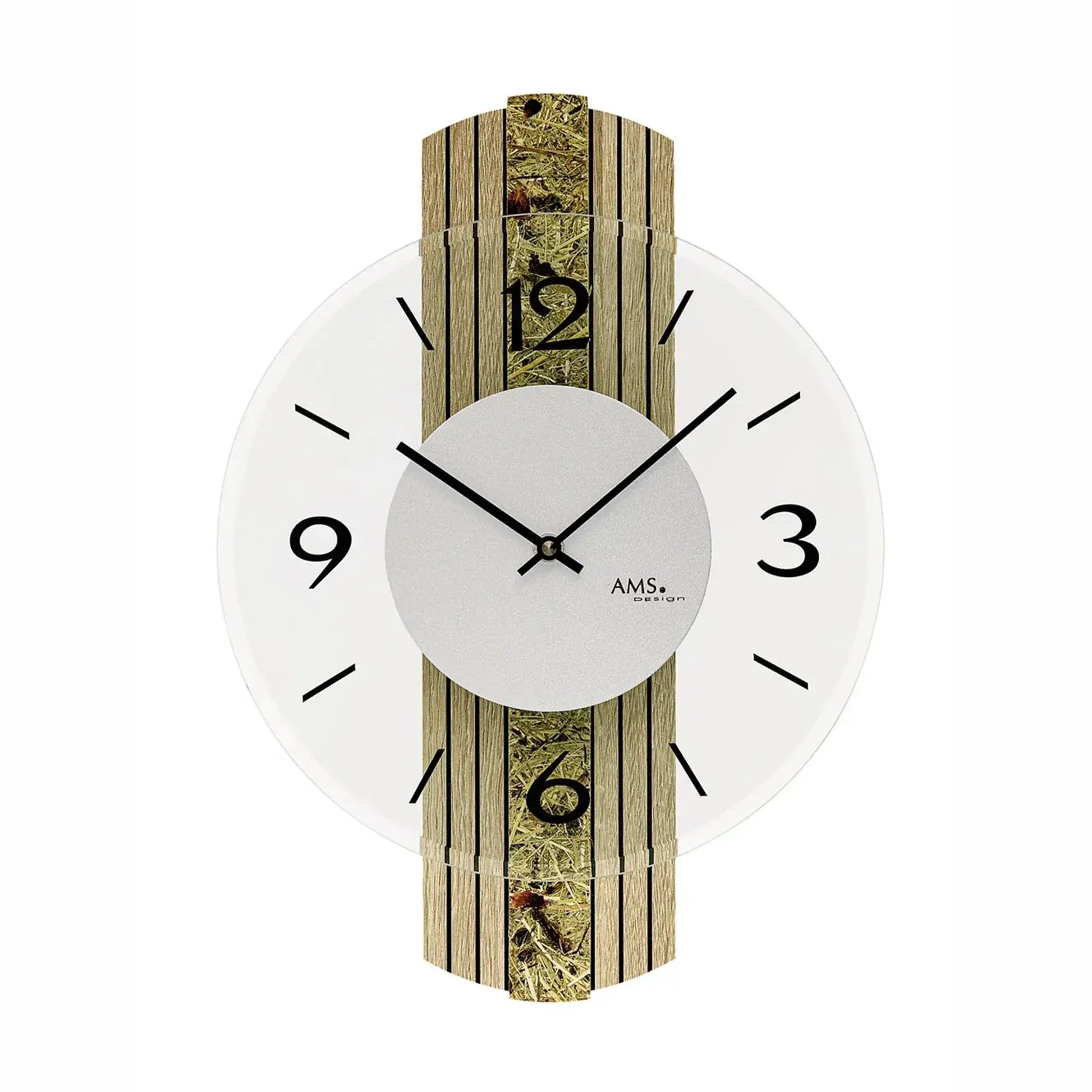 Wanduhr mit rundem weißem Ziffernblatt, grauer Mitte und Holzgehäuse mit goldfarbenen Mustern
