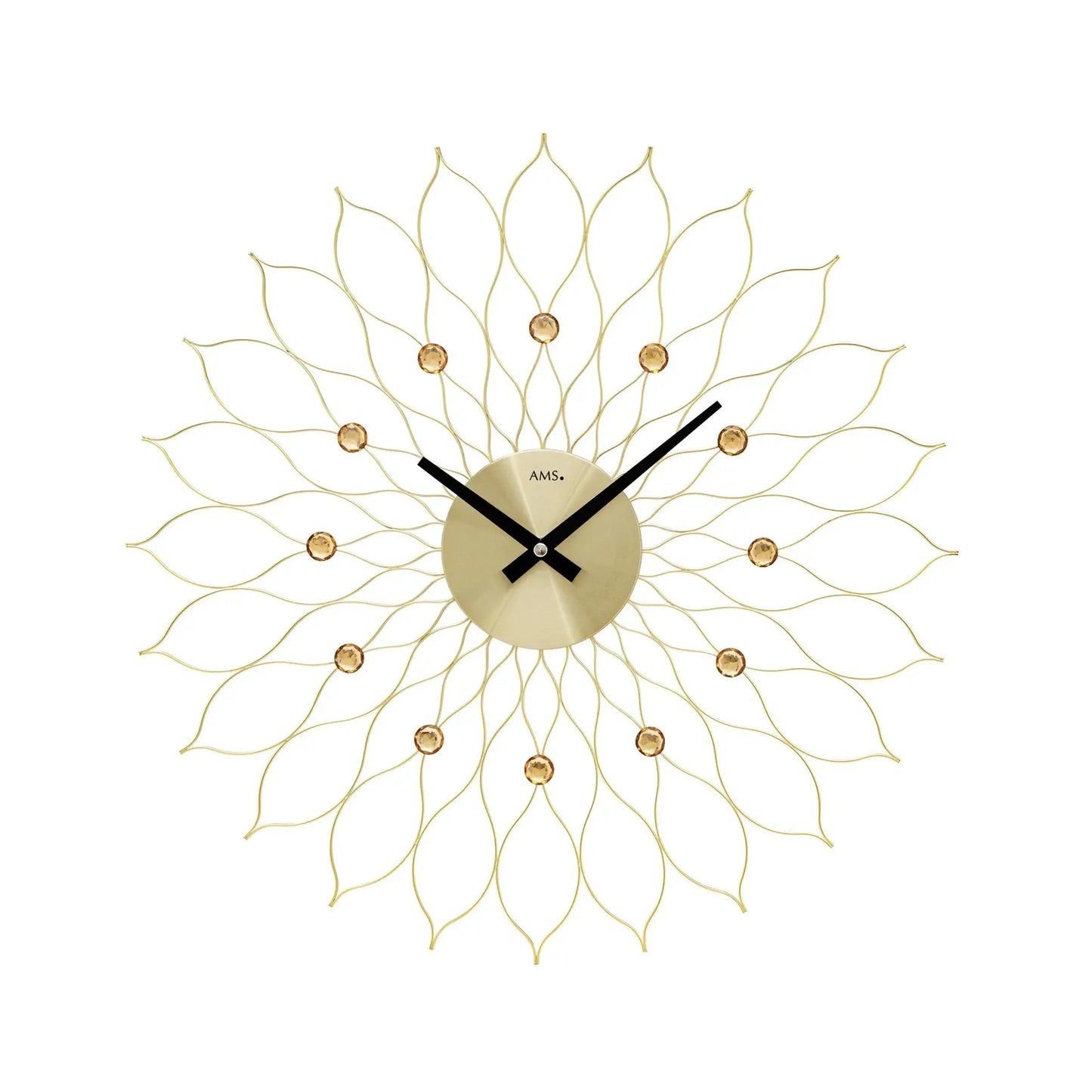 Wanduhr mit beigem Rundzifferblatt, schwarzen Zeigern, goldenen Strahlen und kleinen goldenen Punkten