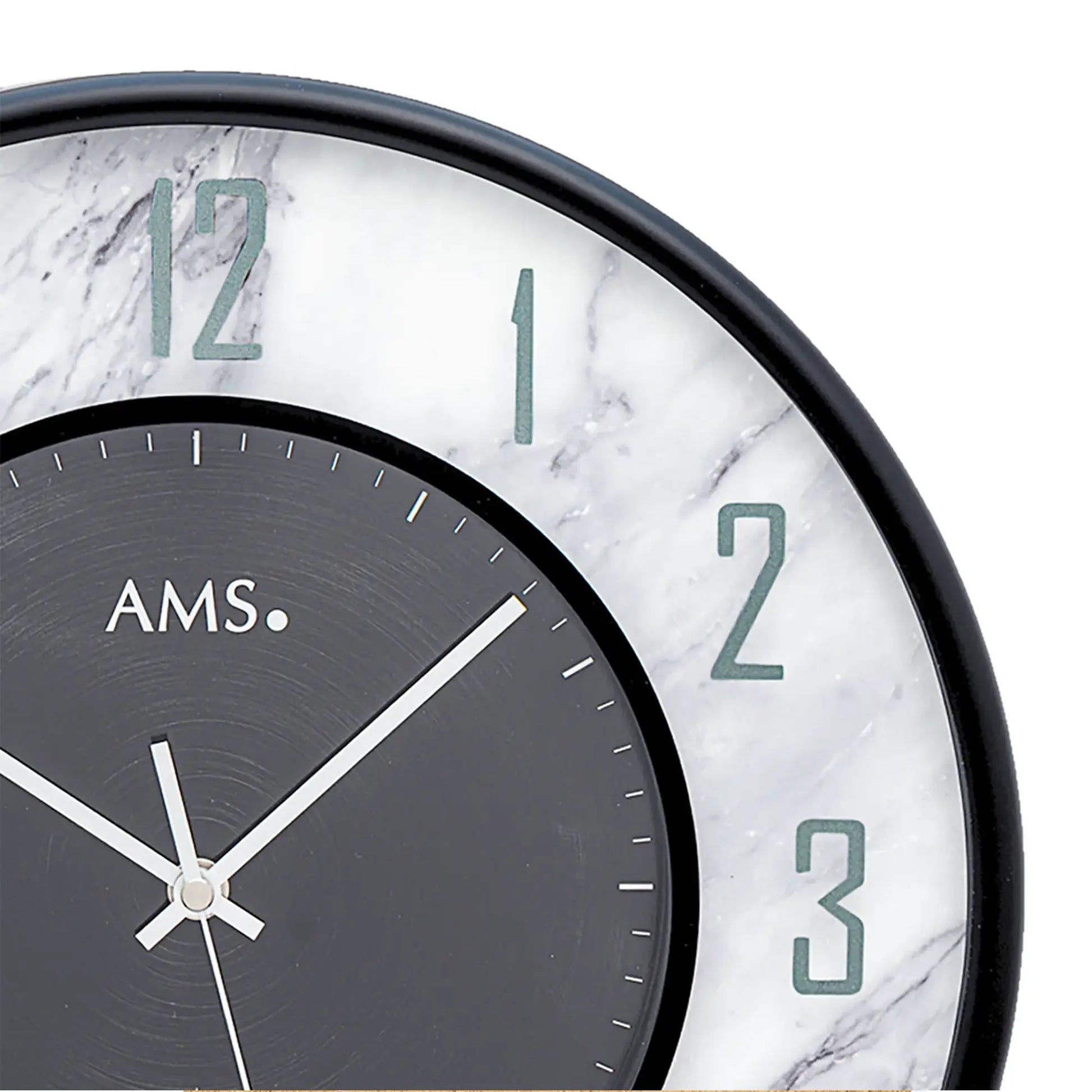 Quadrante per orologio da parete con logo AMS, lancette nere e indici delle ore verdi su marmo