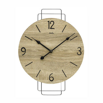 Wanduhr mit hellem Holzlook-Zifferblatt, schwarzen Zeigern, Metallbügel und Ziffern, Quarzwerk