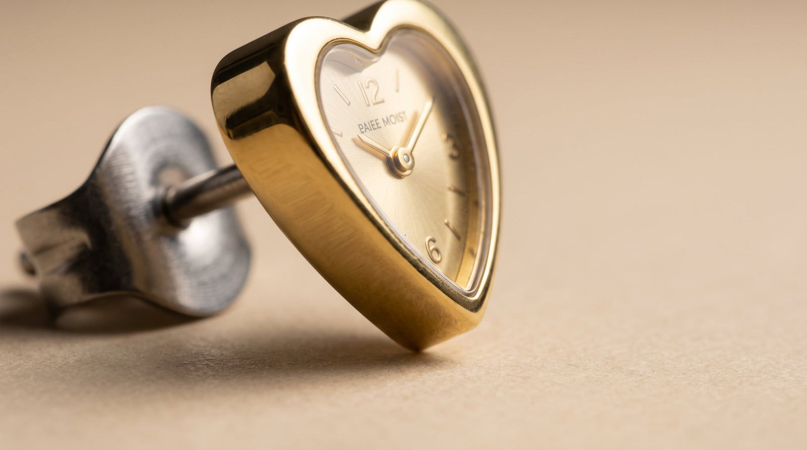 Schmuck aus Titan und Edelstahl: Materialvergleich