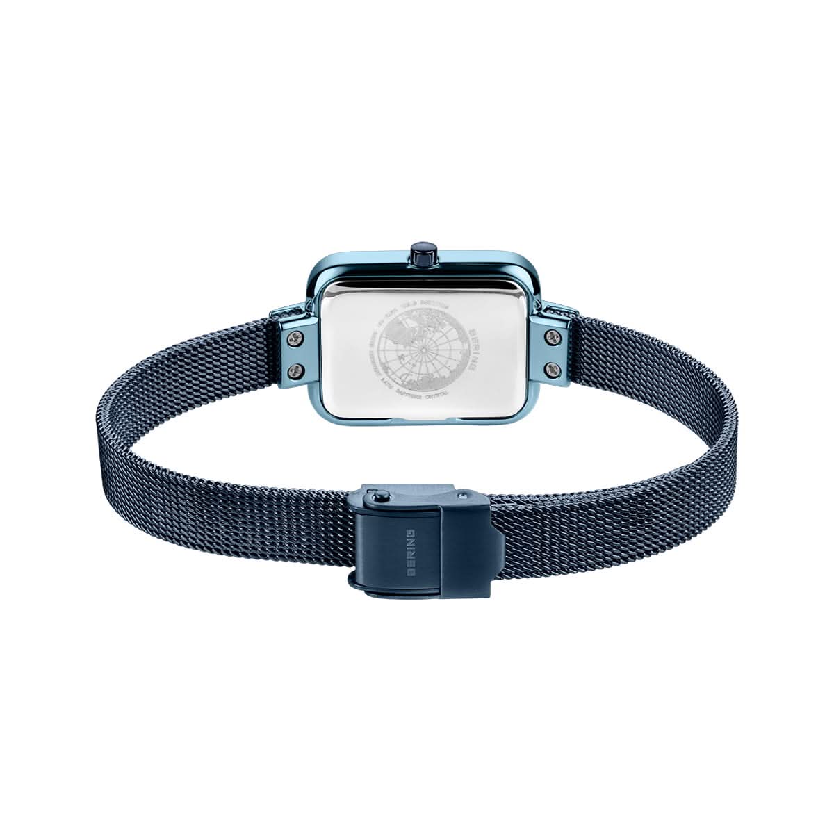 "Reloj cuadrado para mujer visto desde atrás con correa de malla azul oscuro y caja azul claro"