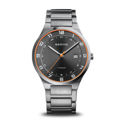 Bering Titanium 15139-709 Herrenuhr Silber • Saphirglas • Titangehäuse