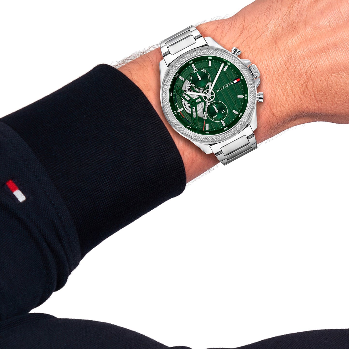 Herren-Armbanduhr am Handgelenk, silbernes Edelstahlarmband, grünes Zifferblatt