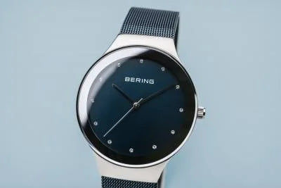 Bering Classic 12934-307 Damenuhr Silber • Saphirglas • Milanaise-Armband, Bild 3