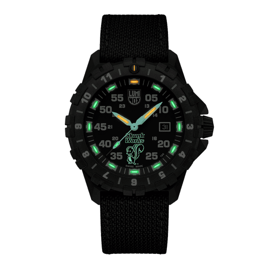 Luminox F-117 Nighthawk x Skunk Works XA.6442.H Herren Armbanduhr • Saphirglas • CARBONOX™-Gehäuse, Bild 2
