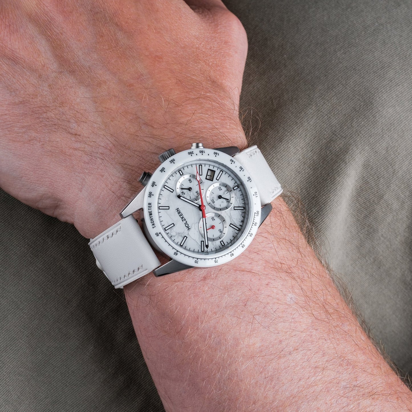 Holzkern Neverrest Herrenuhr Titan • Howlith-Zifferblatt • Saphirglas, Bild 5