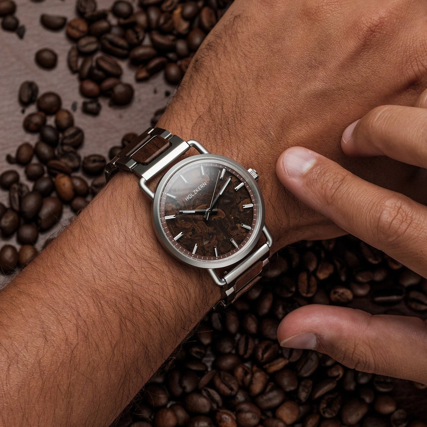 Holzkern Espressino Unisex-Armbanduhr Braun • Echtes Walnussholz • Kaffeebohnen-Zifferblatt, Bild 4
