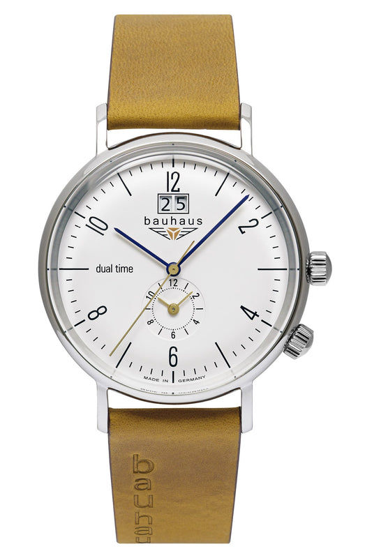 Herrenuhr mit cognacfarbenem Lederarmband, silberfarbenem Gehäuse und weißem Zifferblatt