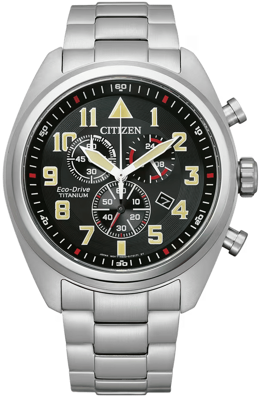 Citizen Herrenuhr mit silbernem Gehäuse, schwarzem Zifferblatt, goldenen Indexen und Chrono-Subdials