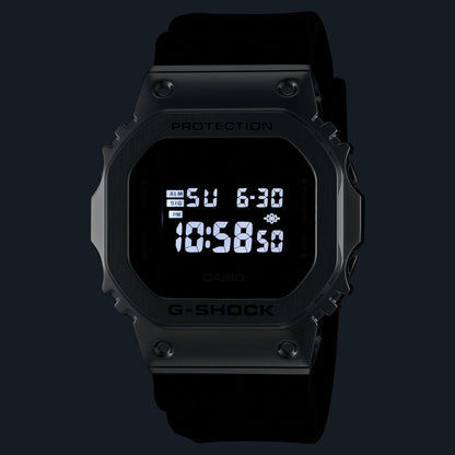 Casio GM-5600U-1ER G-Shock Herrenuhr Schwarz • Gehäuse aus Resin/Edelstahl • Invertiertes LCD-Display, Bild 4