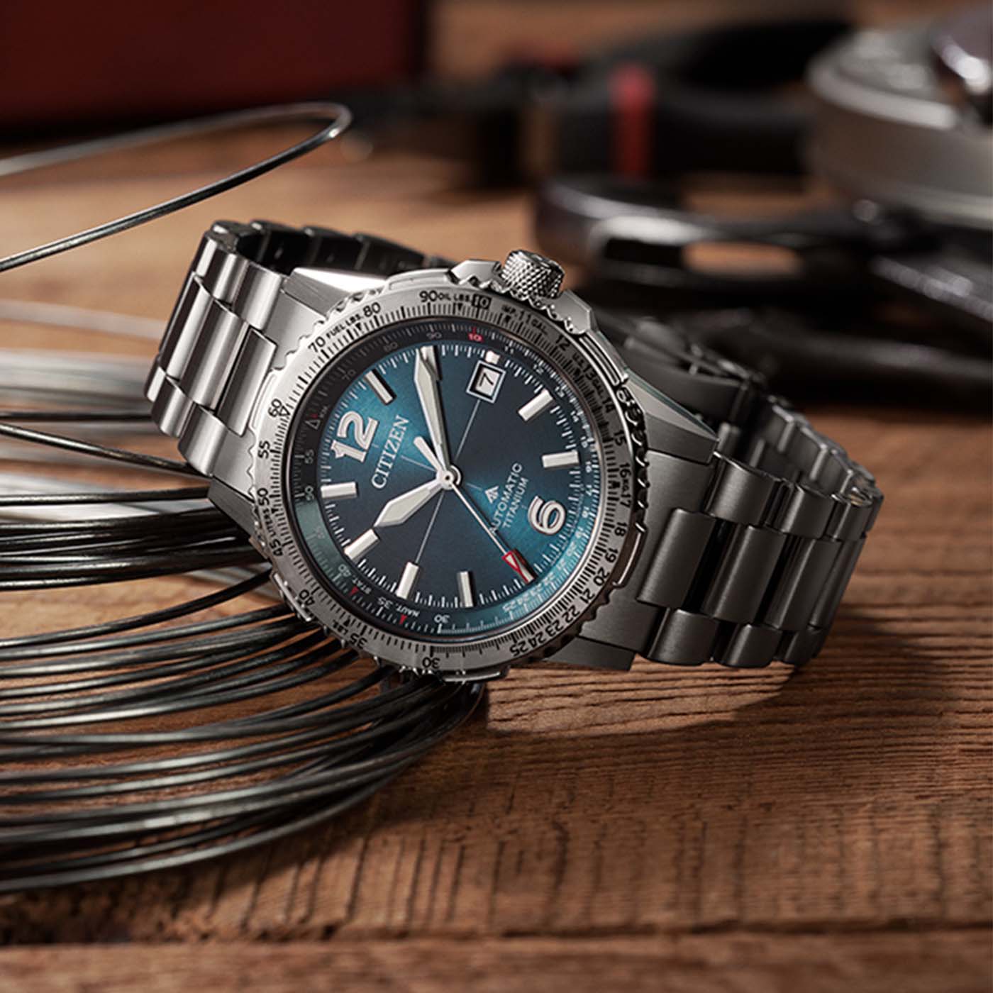 Citizen Promaster Sky Navihawk Herrenarmbanduhr mit blauem Zifferblatt und Metallband