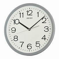 Runde Wanduhr mit hellgrauem Rahmen, weißem Zifferblatt, schwarzen Zeigern und Stundenmarken