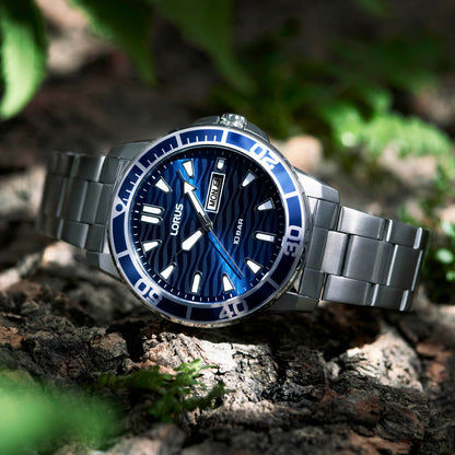 Lorus Sports RH357AX9 Herrenuhr Dunkelblau • Mineralglas • Datum & Wochentag, Bild 2