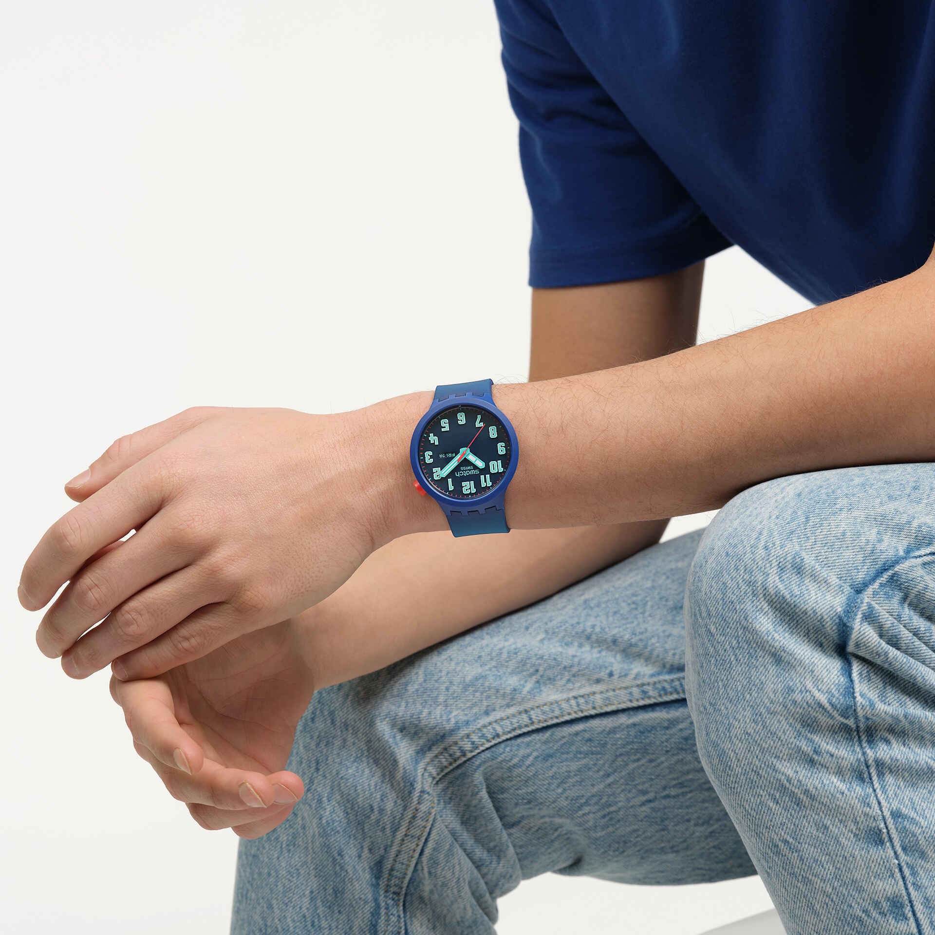 Swatch Big Bold SB01N700 Essentially Bold Herren • Leuchtzeiger & Sekundenzeiger • Datumsanzeige, Bild 2