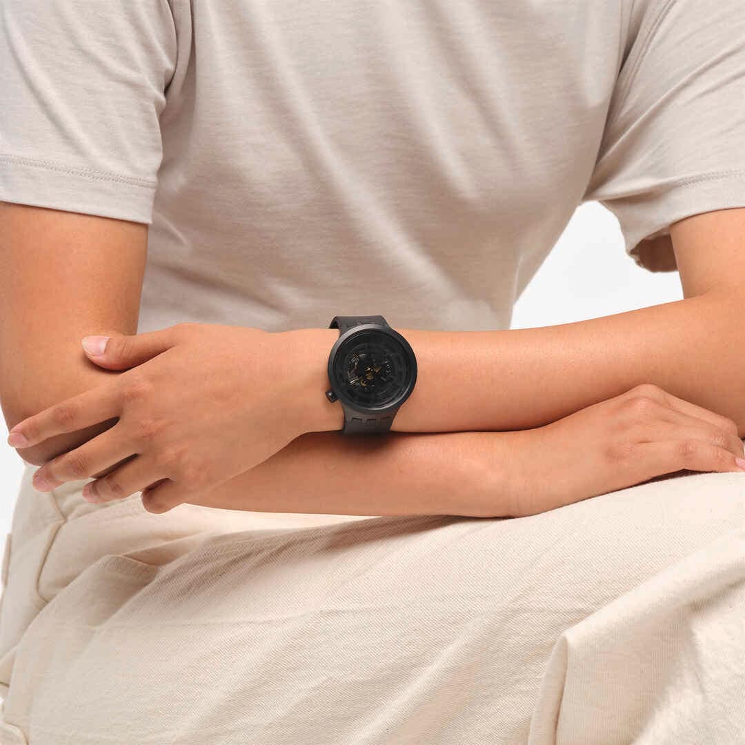 Swatch Big Bold SB03B100 Armbanduhr Schwarz • Bio-Keramikgehäuse • Sichtbares Uhrwerk, Bild 8