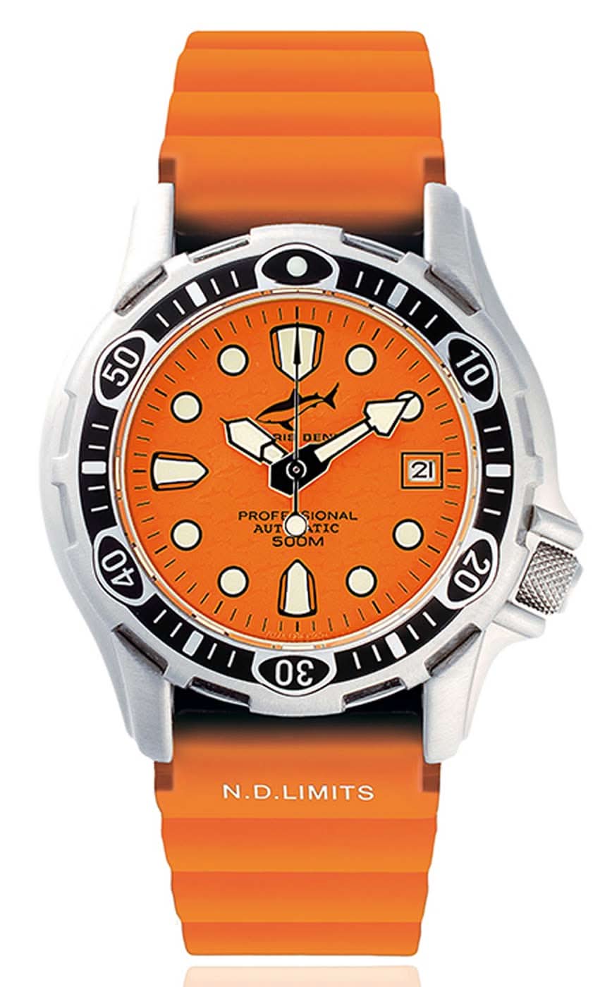 Reloj de hombre con esfera naranja, caja de acero y correa naranja