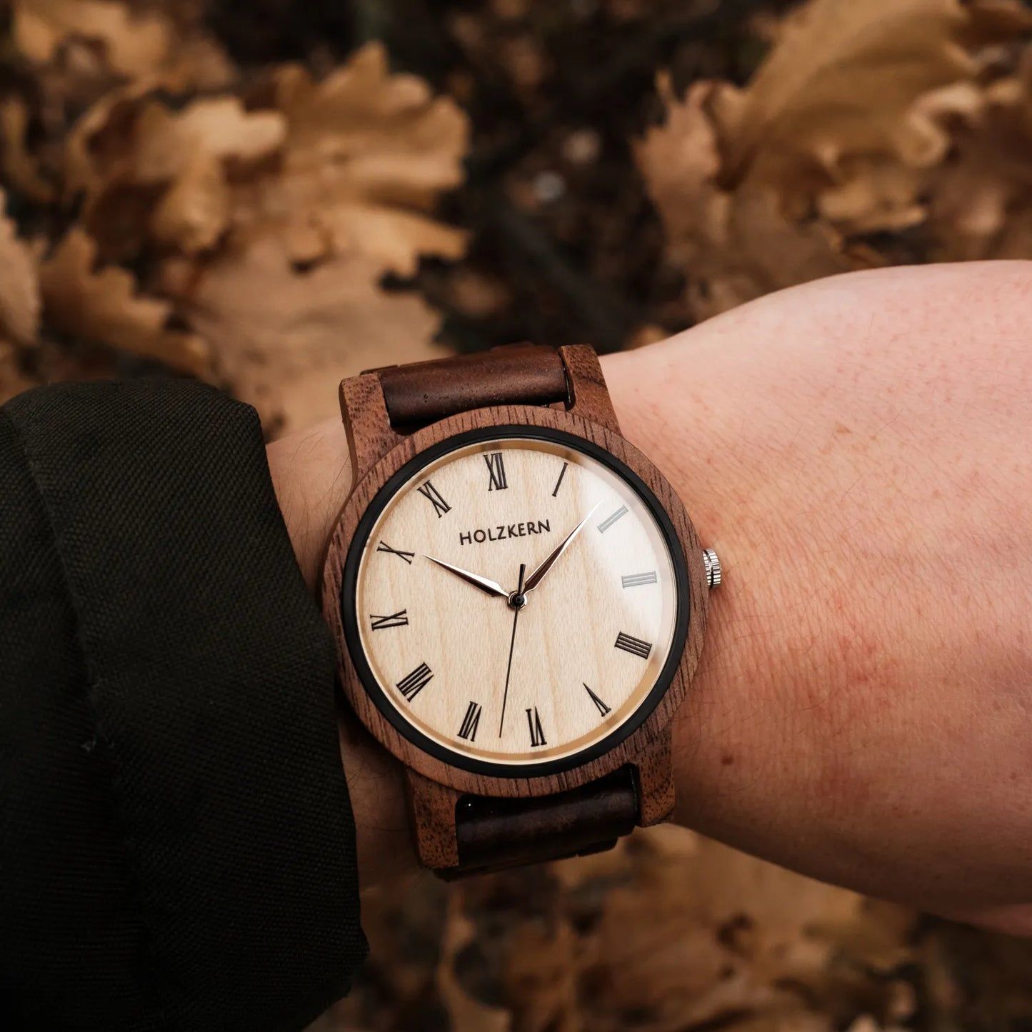 Holzkern Fall Dusk Armbanduhr Braun • Holzarmband • Miyota Quarzwerk, Bild 2