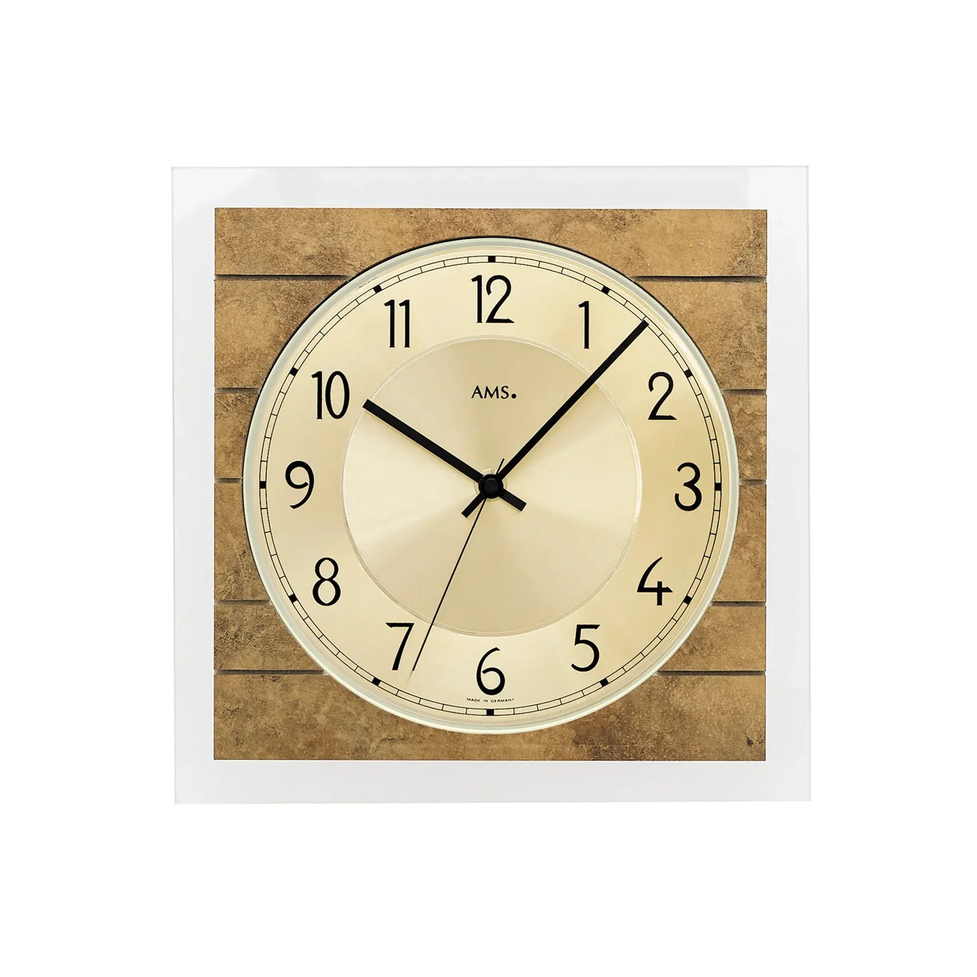 Wanduhr mit rundem Zifferblatt, großen Zahlen, Holzrahmen und Mineralglas, antikmessingfarbig