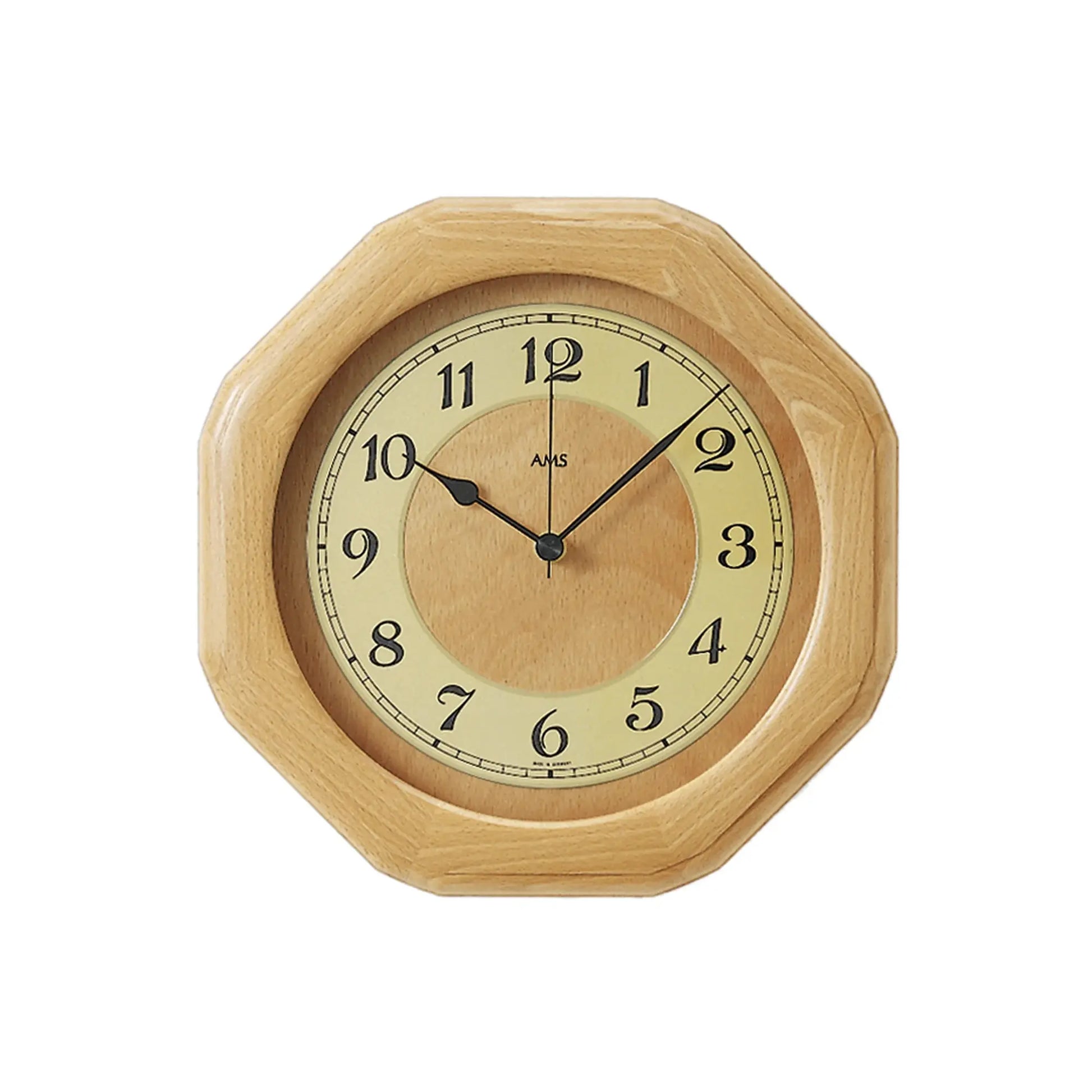 Funk-Wanduhr mit hellem Holzrahmen, achteckiger Form, Zifferblatt und dunklen Zeigern