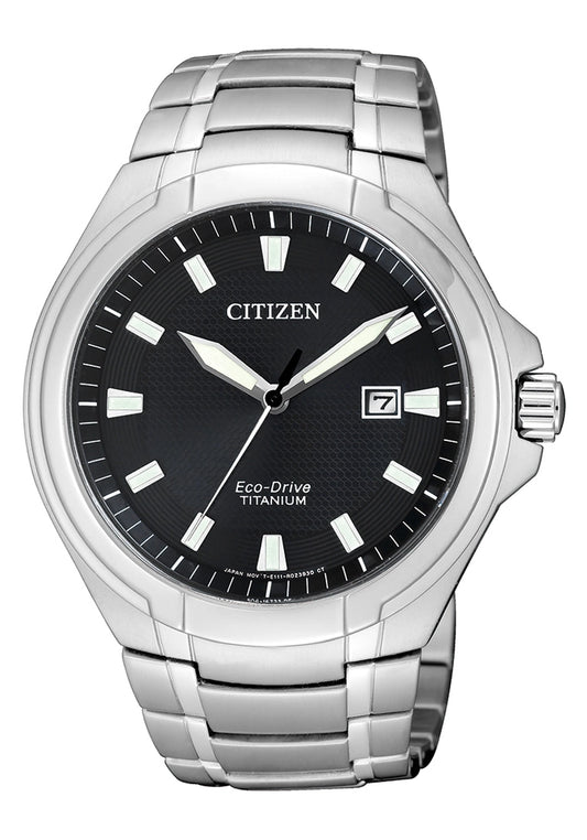 Citizen Eco-Drive Herrenarmbanduhr mit schwarzem Zifferblatt und Titanarmband, Analog
