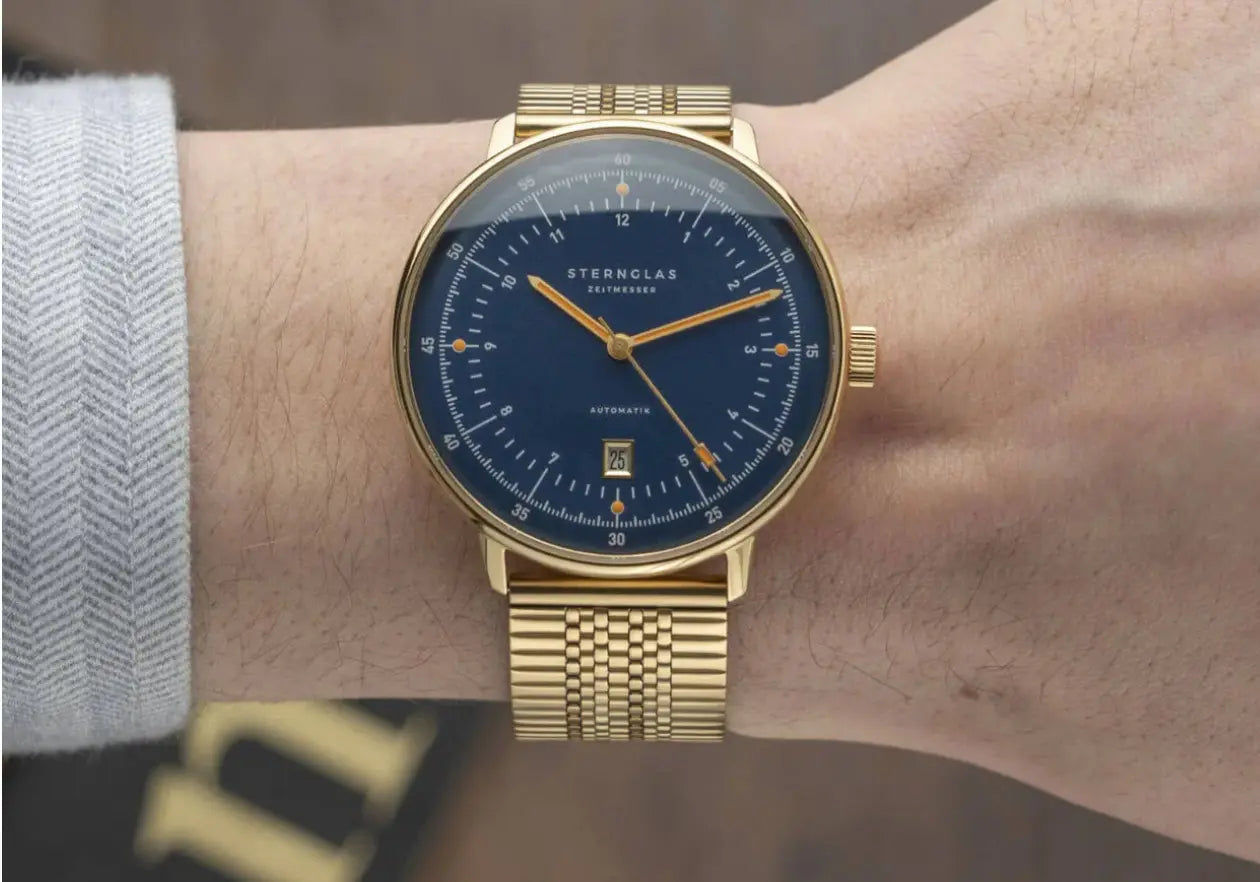 Sternglas Hamburg Edition Marine Armbanduhr Dunkelblau • Saphirglas gewölbt • Ronda 715 Quarzwerk, Bild 2