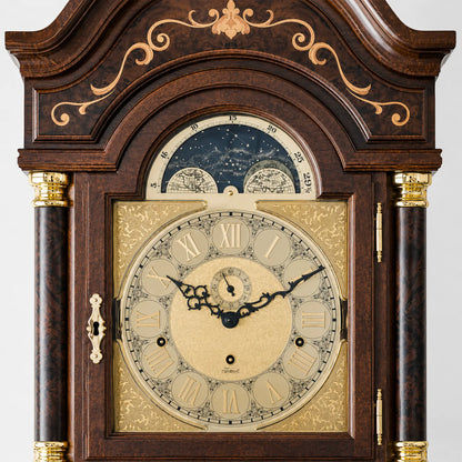 Esfera de reloj de pie con indicador de fases lunares y números romanos