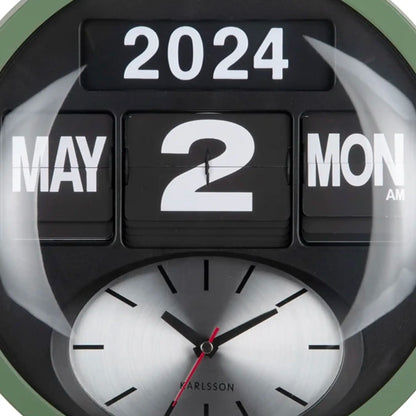 Wanduhr mit Klappzahlen 2024, großes Feld „2“ und Uhrzeigern